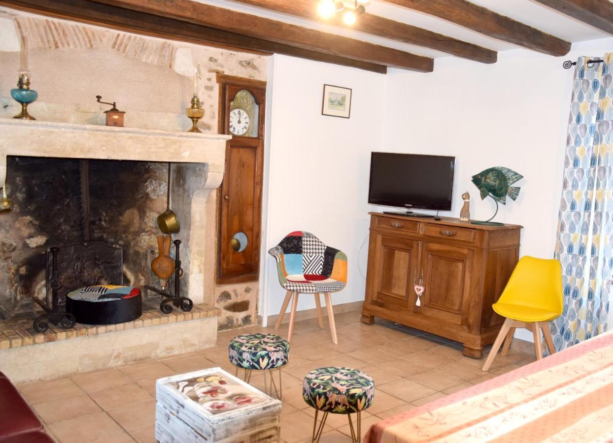 Maison Charismatique A Saint-Germier Avec Jardin Cloture. Eksteriør bilde